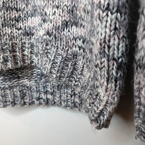 Ann Taylor LOFT Outlet Pink Grey Soft Knit Crew Sweater Woman  Small - Picture 5 of 11